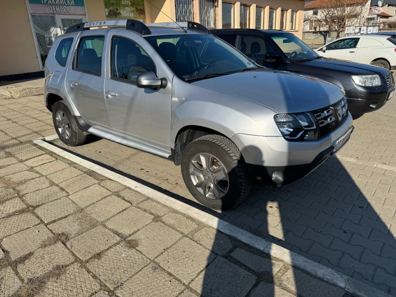 Dacia Duster, снимка 1 - Автомобили и джипове - 49363857