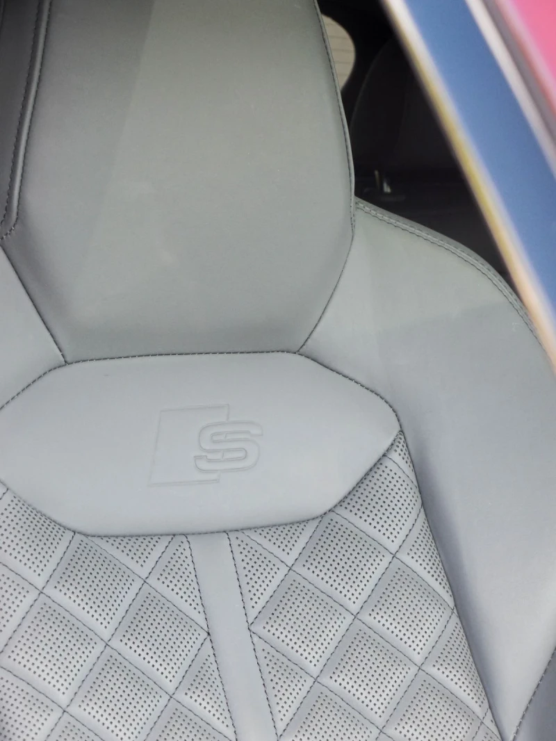 Audi SQ8, снимка 16 - Автомобили и джипове - 52472447