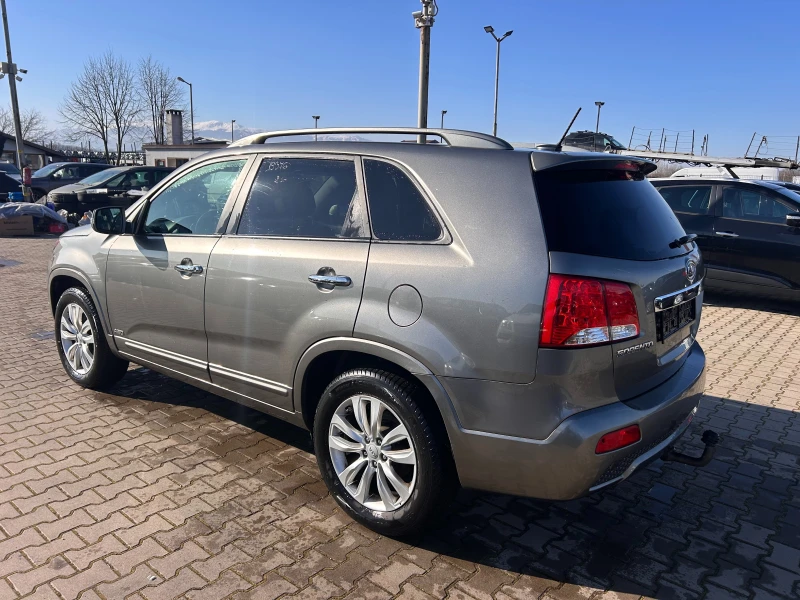 Kia Sorento 2.2CRDI 4WD AVTOMAT/PANORAMA/NAVI EURO 5, снимка 8 - Автомобили и джипове - 53155140