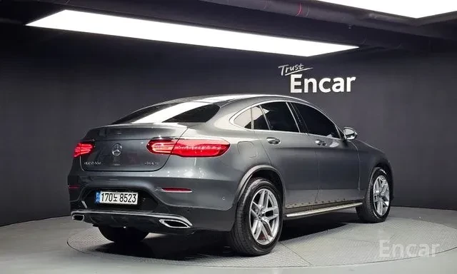 Mercedes-Benz GLC 220 COUPE / AMG / 4MATIC / ШИБИДАХ / 360 / BURM ЛИЗИНГ, снимка 2 - Автомобили и джипове - 54900157