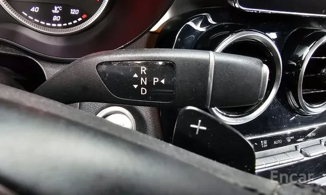 Mercedes-Benz GLC 220 COUPE / AMG / 4MATIC / ШИБИДАХ / 360 / BURM ЛИЗИНГ, снимка 9 - Автомобили и джипове - 54900157