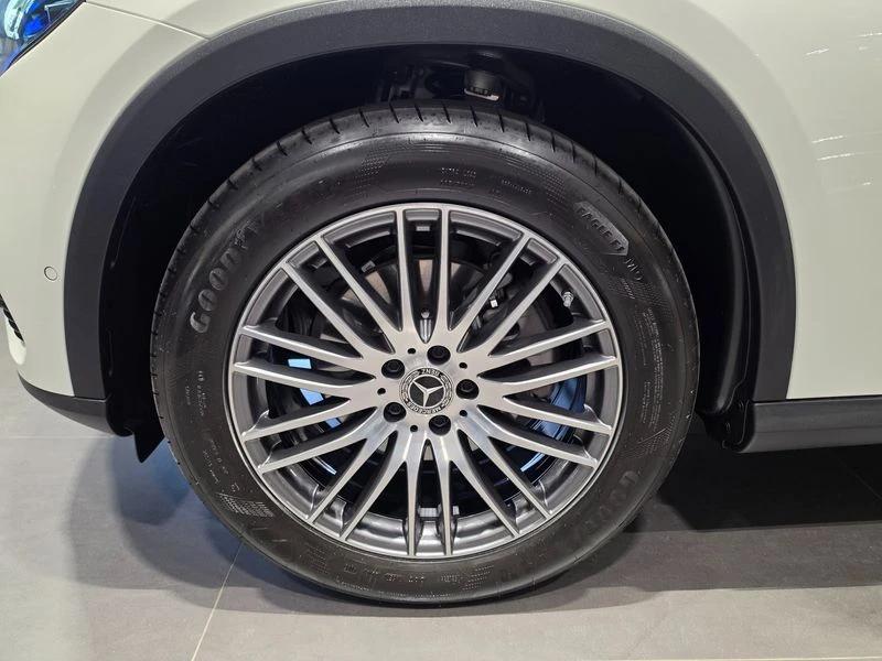 Mercedes-Benz GLC 300 2.0 Automatic, снимка 5 - Автомобили и джипове - 55752395