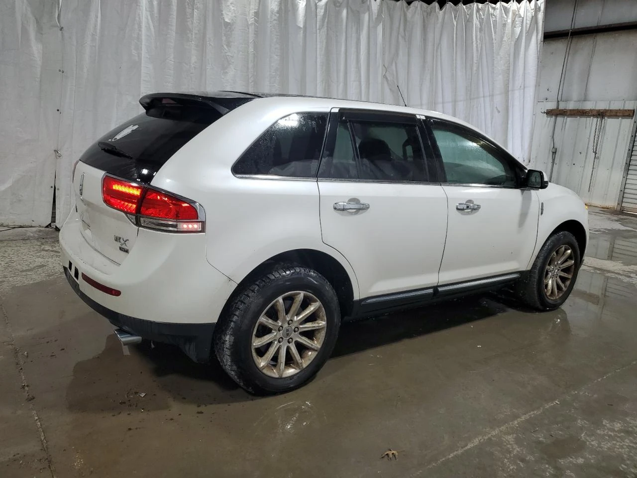 Lincoln Mkx 3.7 V6 24V (305 кс) AWD Automatic - изображение 3