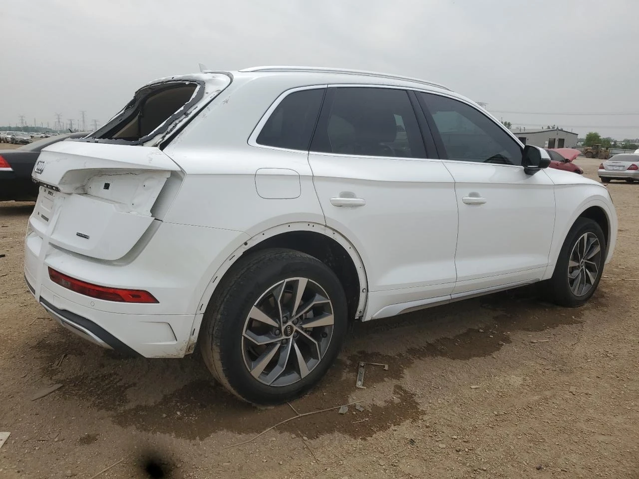 Audi Q5 Premium Plus - изображение 3