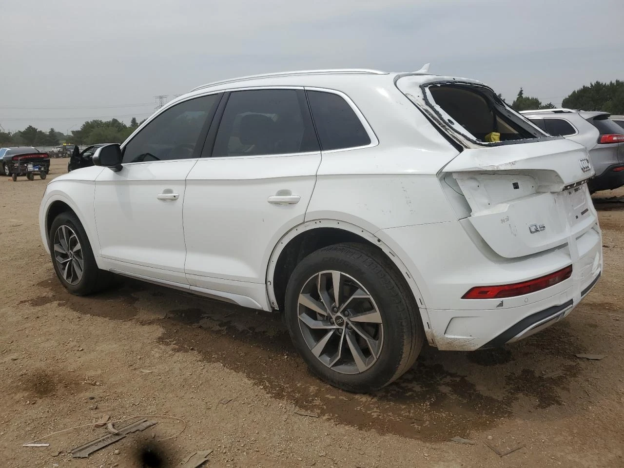 Audi Q5 Premium Plus - изображение 2