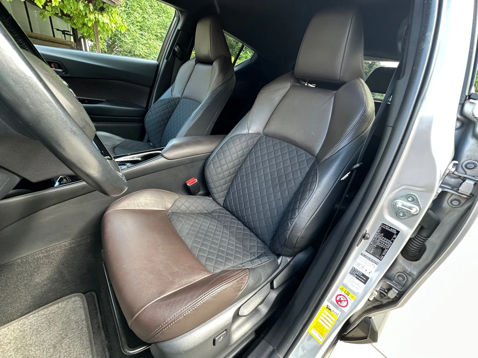 Toyota C-HR 1.2i* АВТОМАТИК* Кожа* 4x4* FULL*  - изображение 8