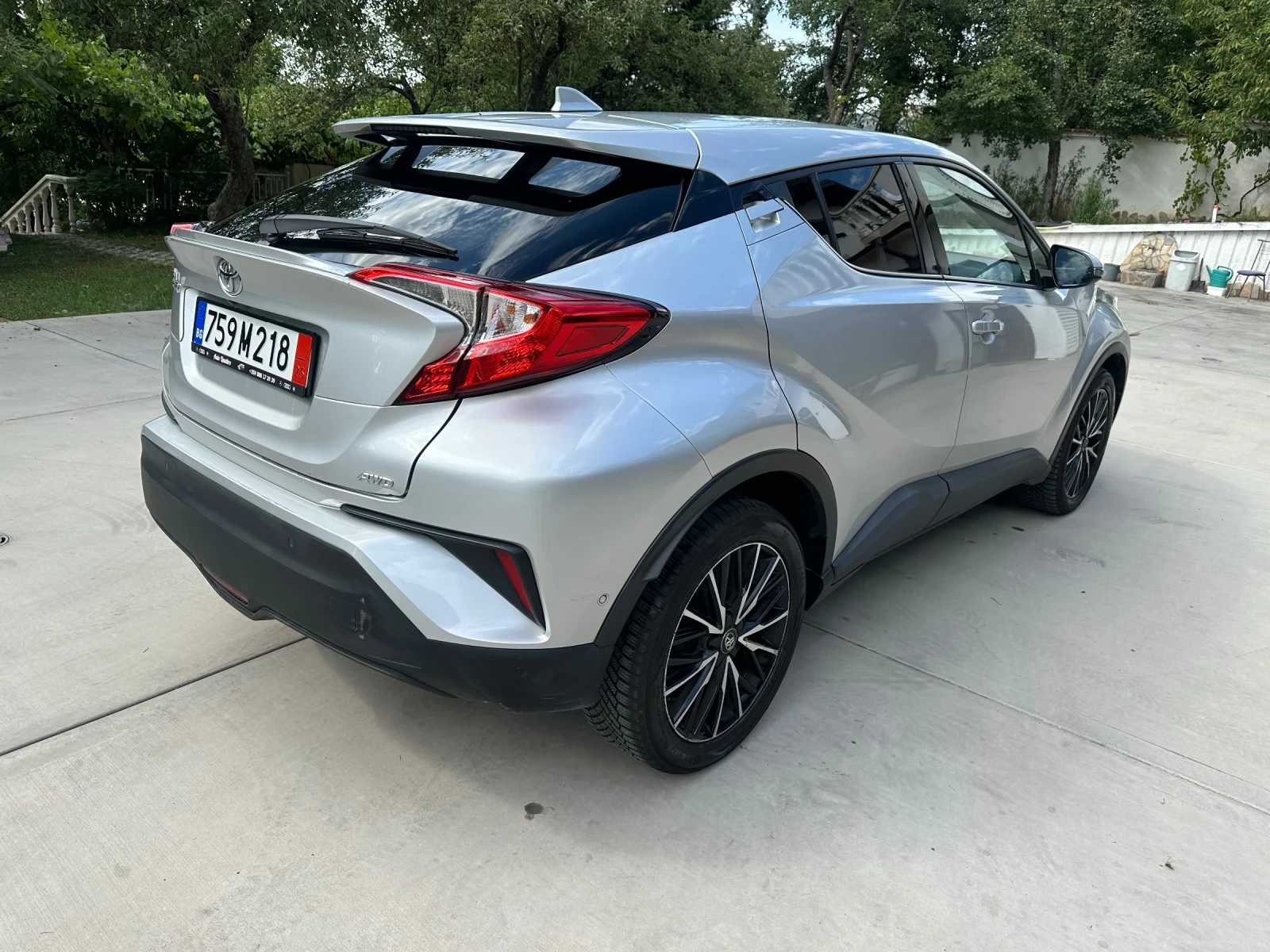 Toyota C-HR 1.2i* АВТОМАТИК* Кожа* 4x4* FULL*  - изображение 3