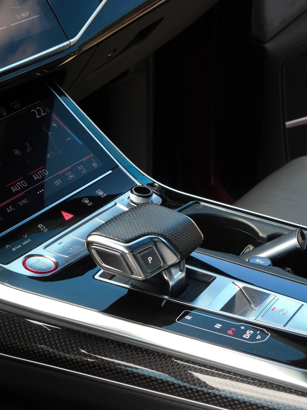 Audi SQ8  - изображение 8