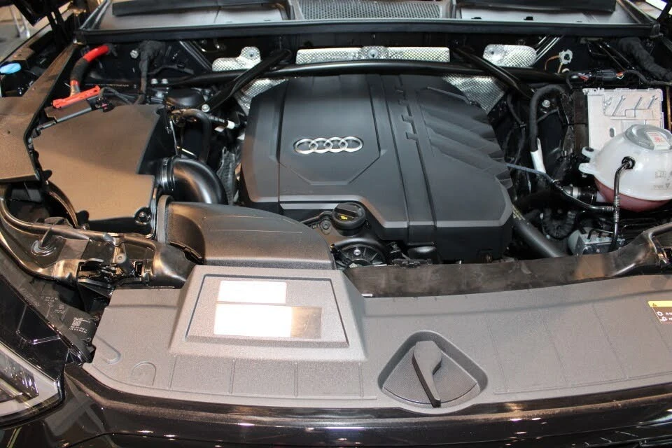 Audi Q5 * S-Line* * HeadUp* AвтоКредит* (ЦЕНА ДО БГ), снимка 6 - Автомобили и джипове - 54217098