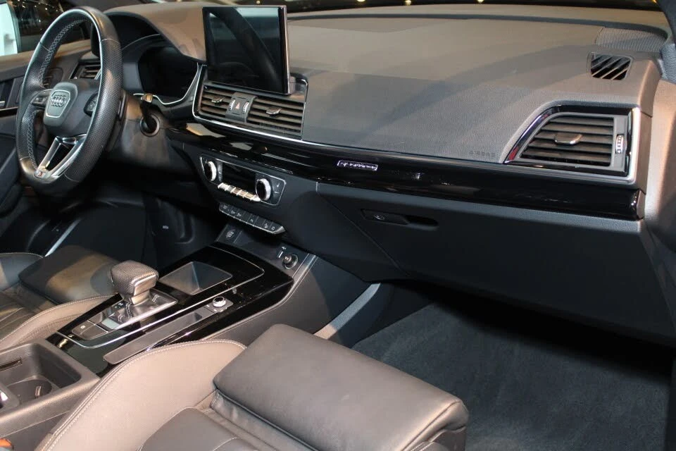 Audi Q5 * S-Line* * HeadUp* AвтоКредит* (ЦЕНА ДО БГ), снимка 14 - Автомобили и джипове - 54217098