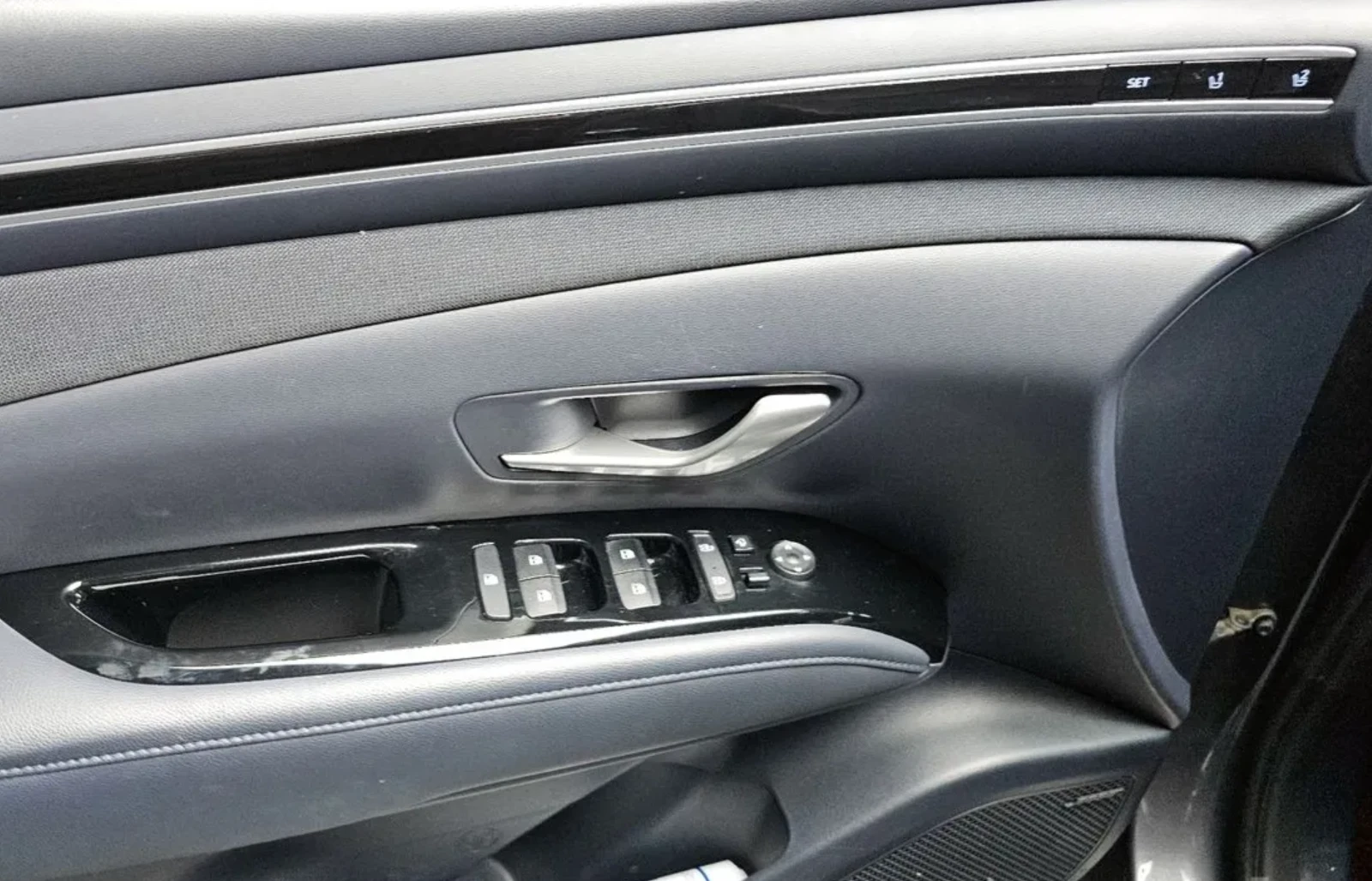 Hyundai Tucson 2.0 AWD / DIGITAL / ОБДУХ / 360 CAM / BOSE, снимка 15 - Автомобили и джипове - 54415875