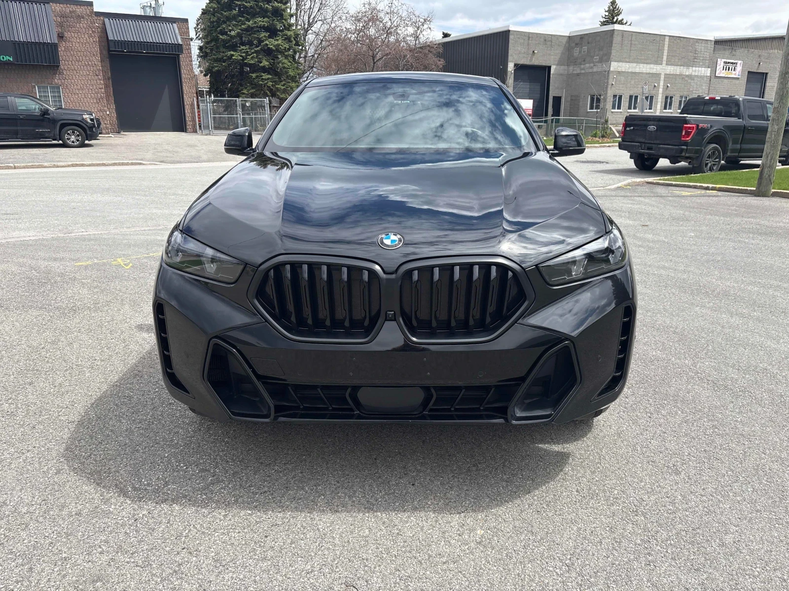 BMW X6 ДИСТРОНИК * CARBON * ПАНОРАМА * H/K * CAR FAX