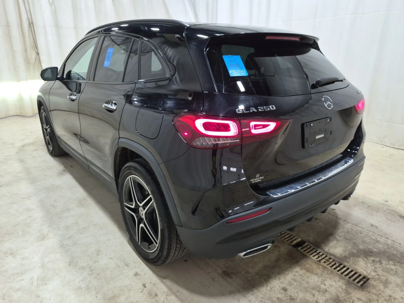 Mercedes-Benz GLA 250 * ПАНОРАМА * КАМЕРА * ПОДГРЕВ * CARFAX * , снимка 6 - Автомобили и джипове - 55305277