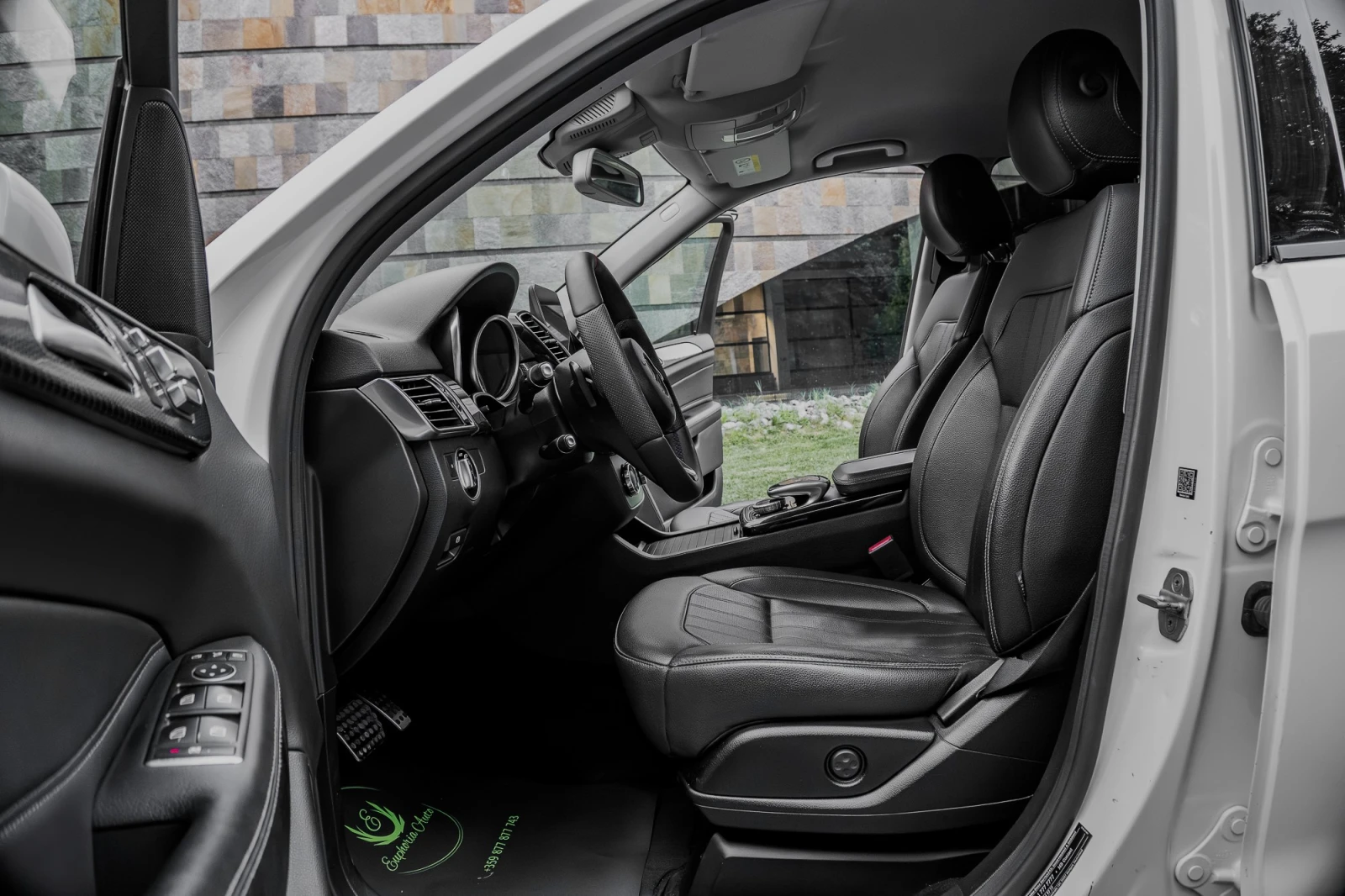 Mercedes-Benz GLE 350 d* 4MATIC* AMG* EXCLUSIVE* NIGHT PACK* CARBON, снимка 9 - Автомобили и джипове - 55480765