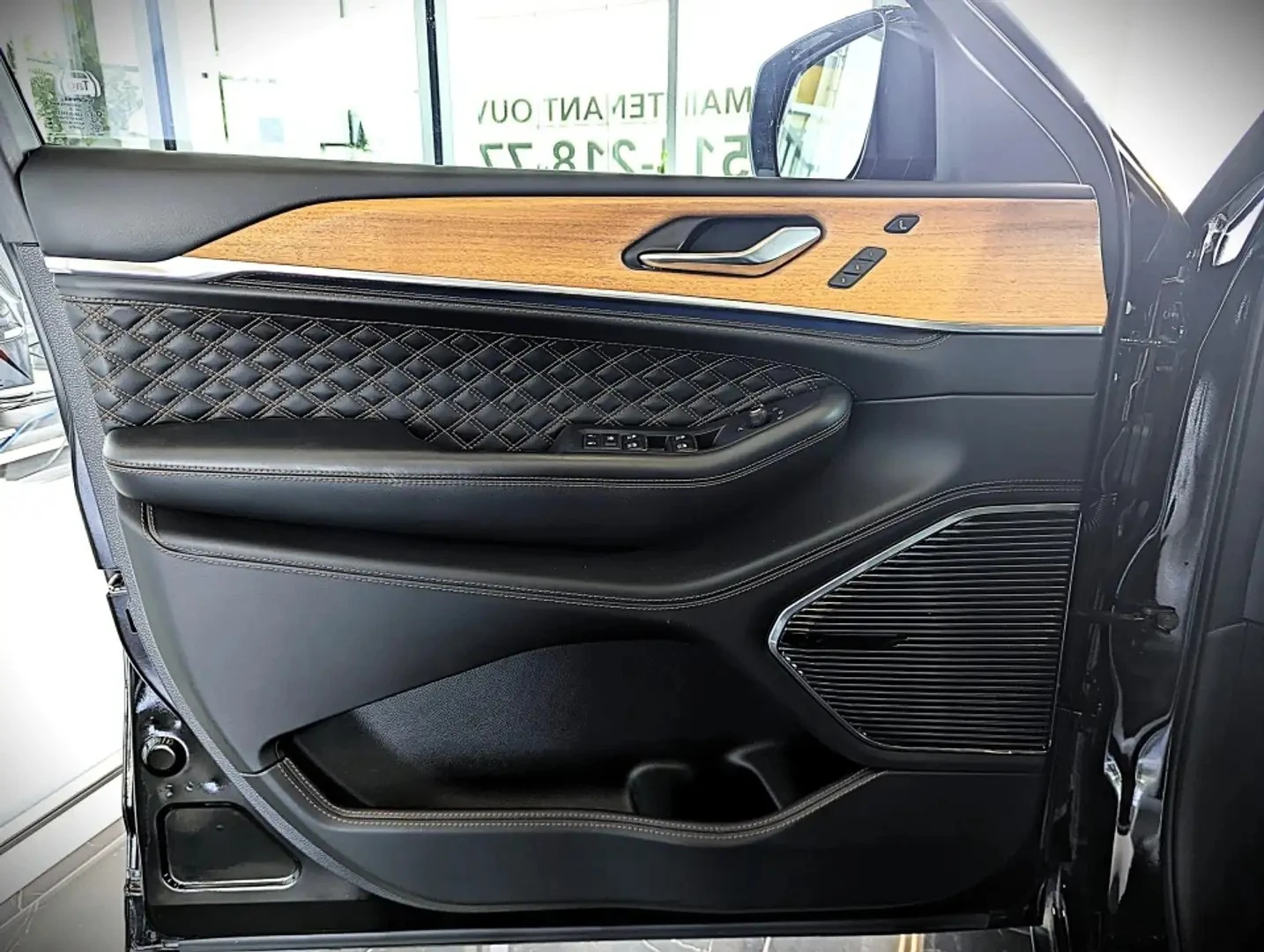 Jeep Grand cherokee SUMMIT ���� �� �������� ���������� | Mobile.bg � ����������� 10