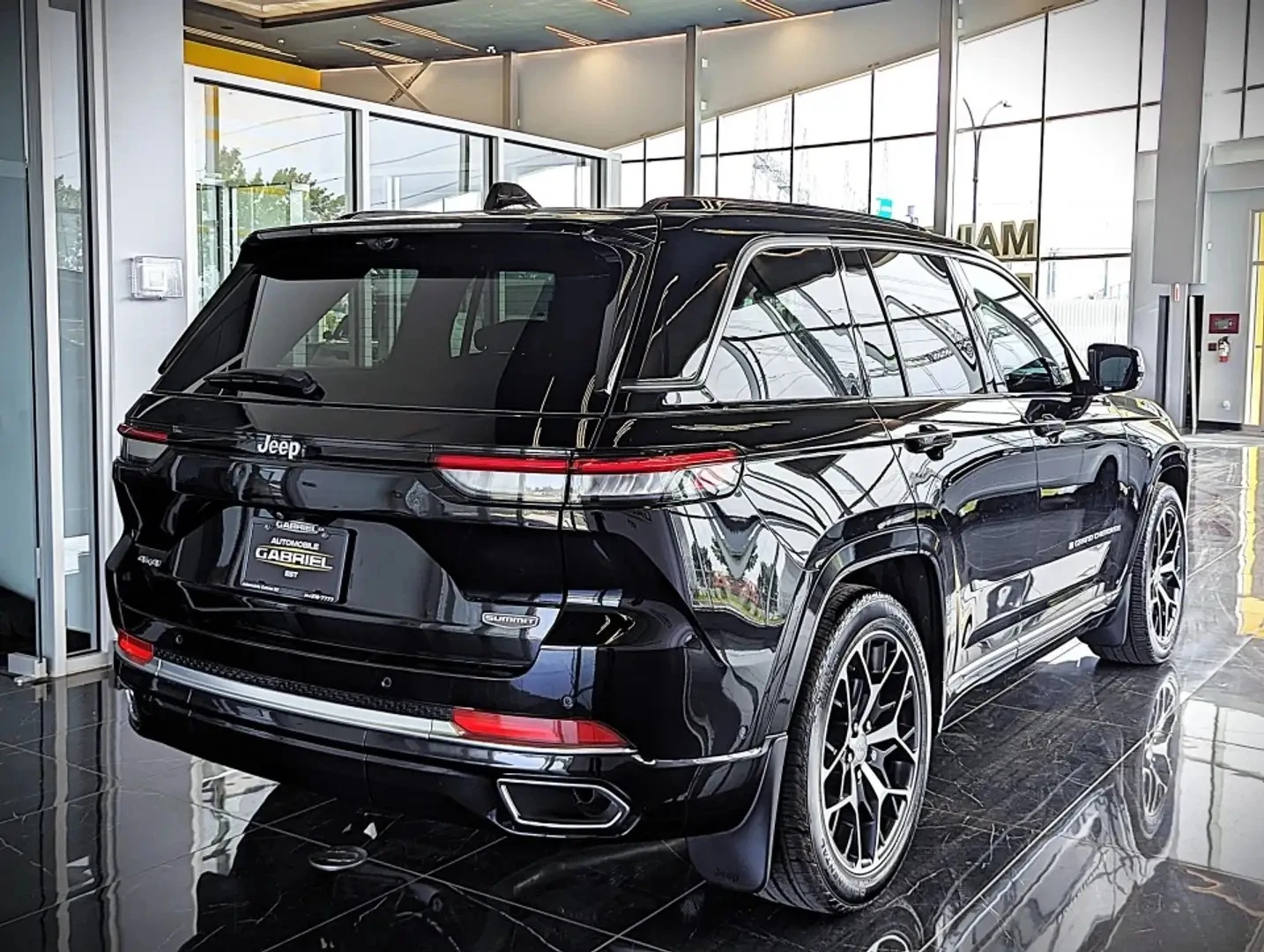 Jeep Grand cherokee SUMMIT ���� �� �������� ���������� | Mobile.bg � ����������� 3