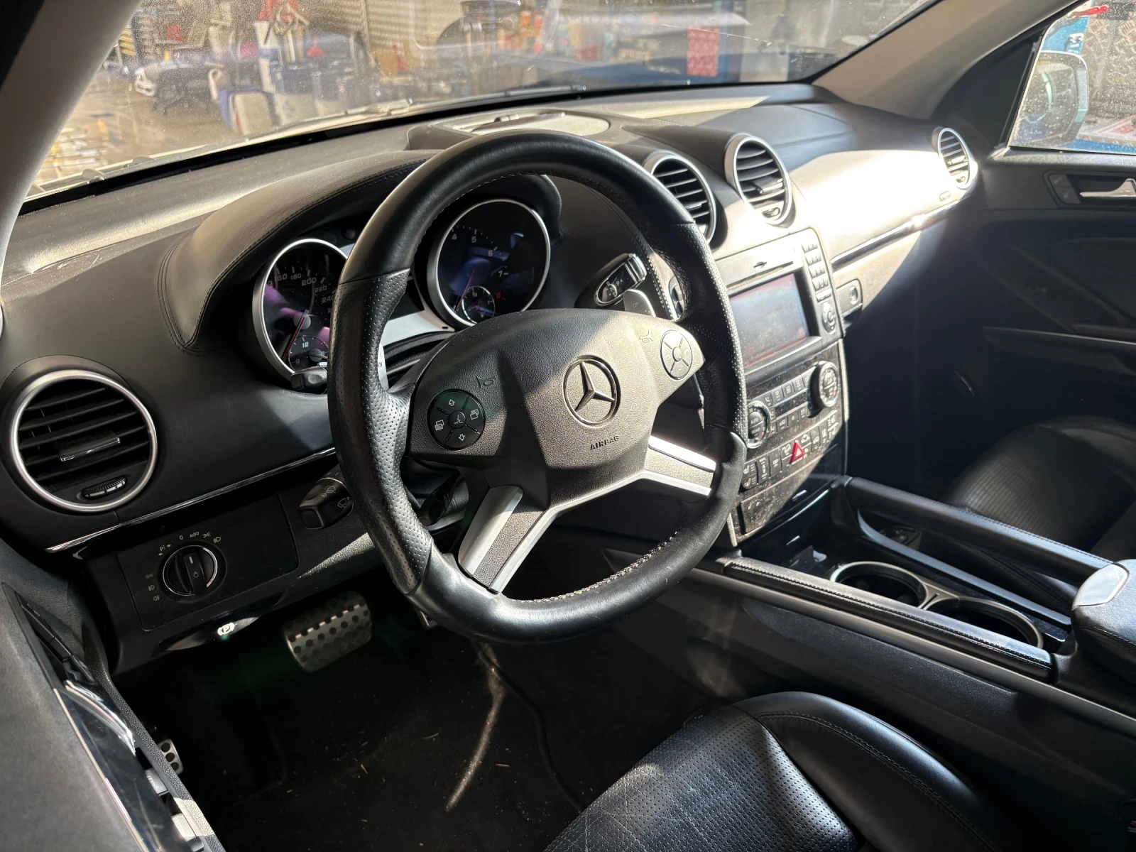 Mercedes-Benz ML 63 AMG, снимка 5 - Автомобили и джипове - 56272729