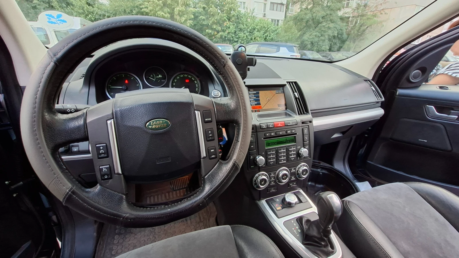 Land Rover Freelander SE, снимка 6 - Автомобили и джипове - 56288751