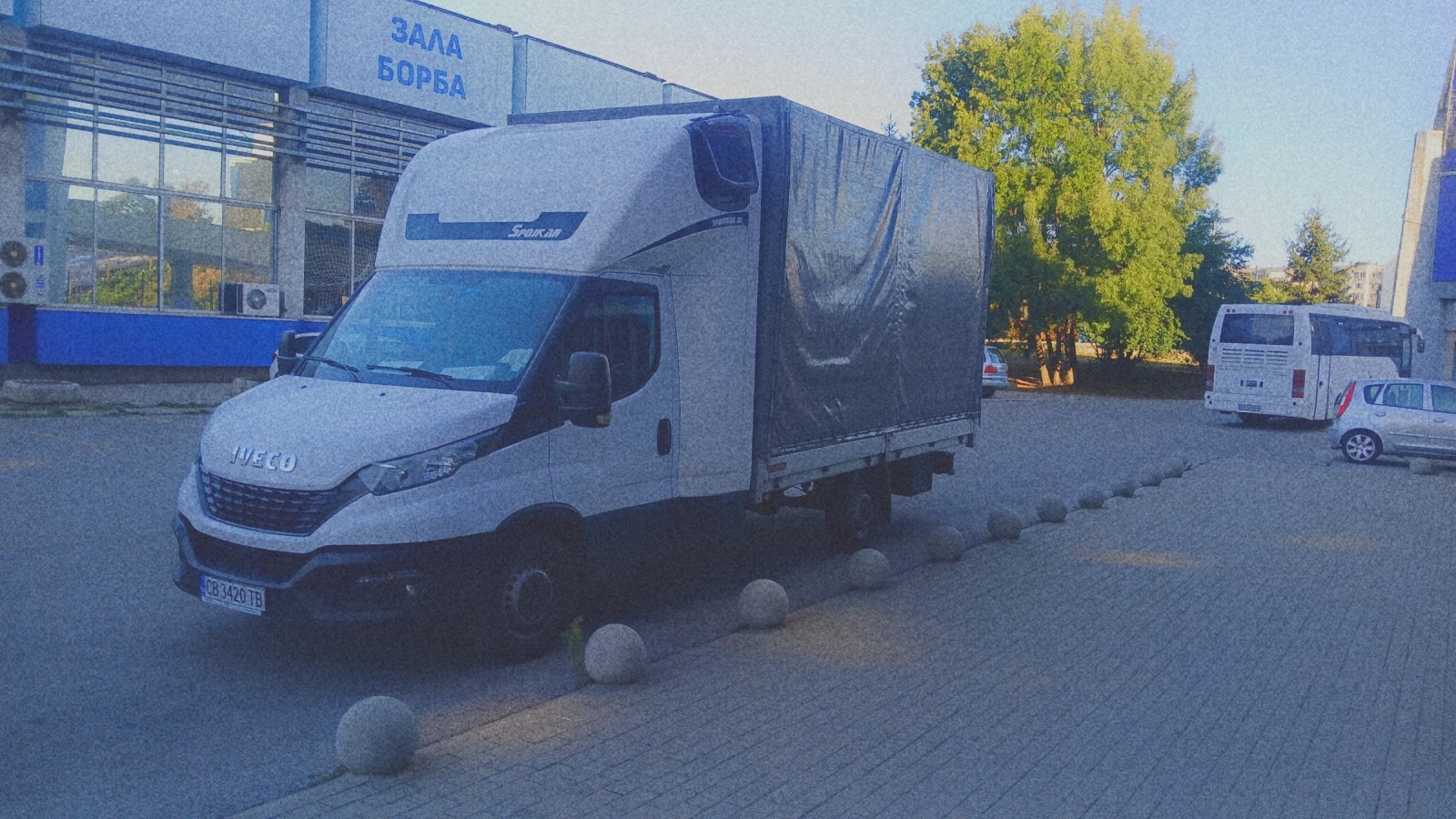 Iveco 35s18, снимка 2 - Бусове и автобуси - 56172401
