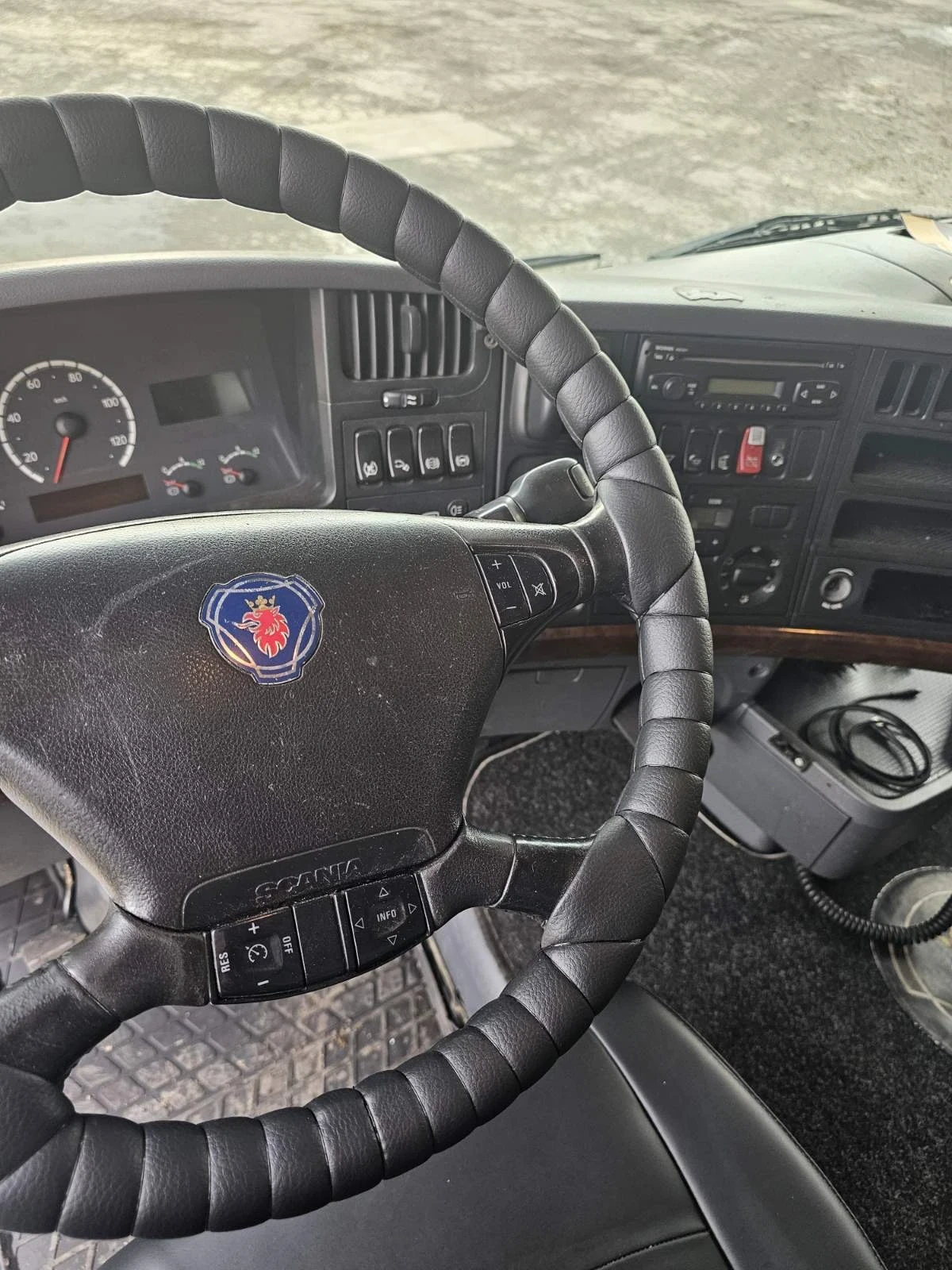 Scania R 500 Кран - изображение 7