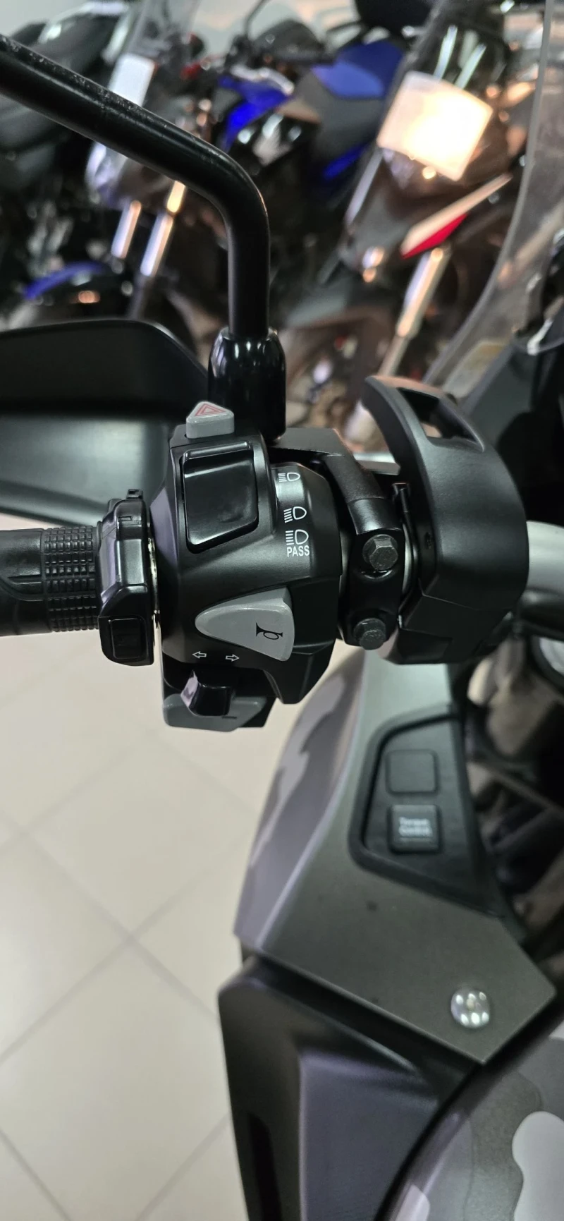 Honda Vfr 1200 Crosturar Лизинг ! Като нов !, снимка 9 - Мотоциклети и мототехника - 51253267