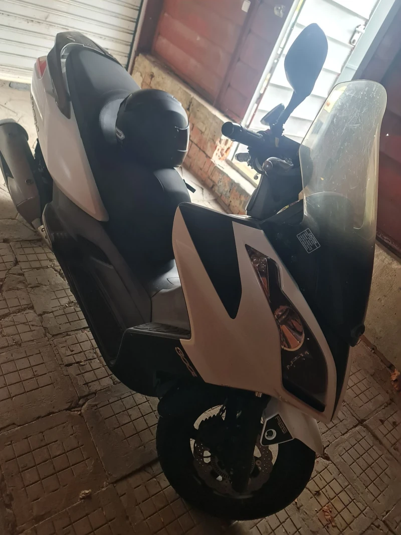 Kymco Downtown 300i abs, снимка 3 - Мотоциклети и мототехника - 51749528