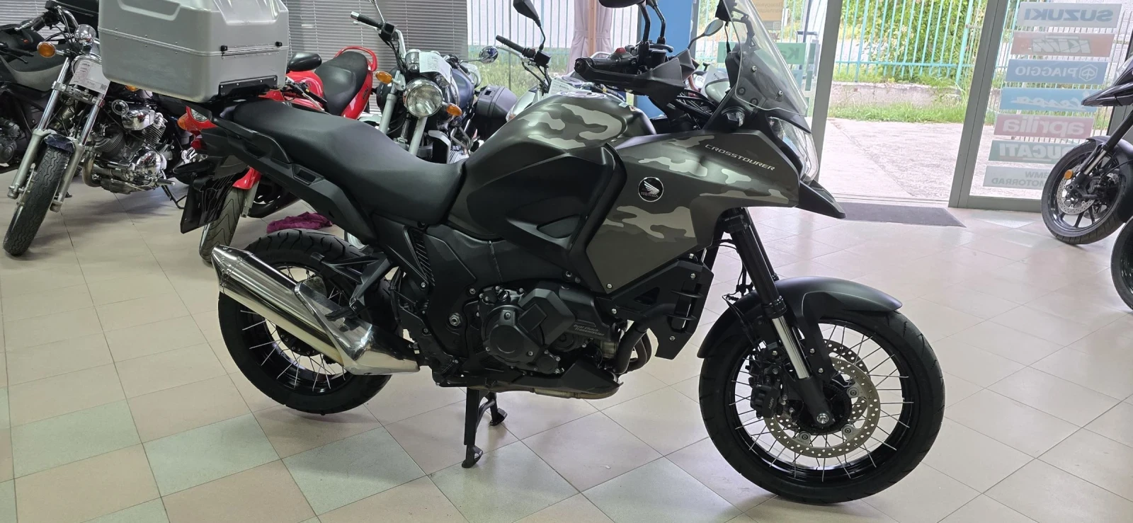 Honda Vfr 1200 Crosturar Лизинг ! Като нов ! - изображение 3