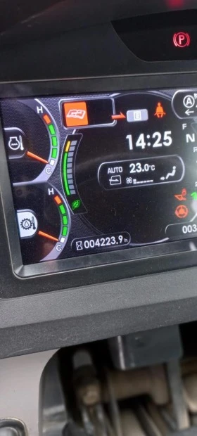 Челен товарач Komatsu WA320-8, снимка 3