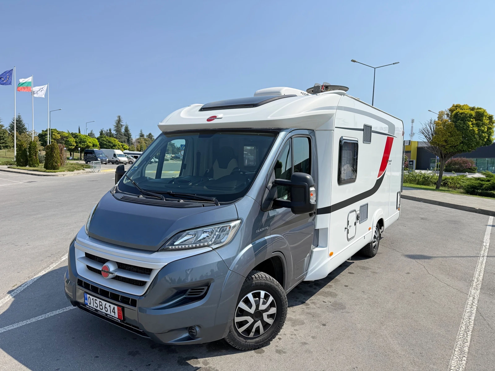 Кемпер Fiat Burstner, снимка 3 - Каравани и кемпери - 56041393