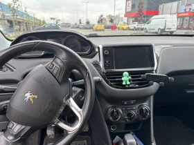 Peugeot 208 1.2 бензин , снимка 6