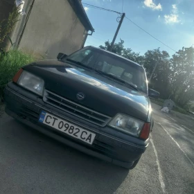 Opel Kadett 1.4i, снимка 10