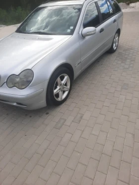 Mercedes-Benz C 220, снимка 10