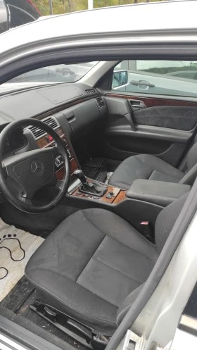 Mercedes-Benz E 220 2.2CDI 125кс, снимка 6