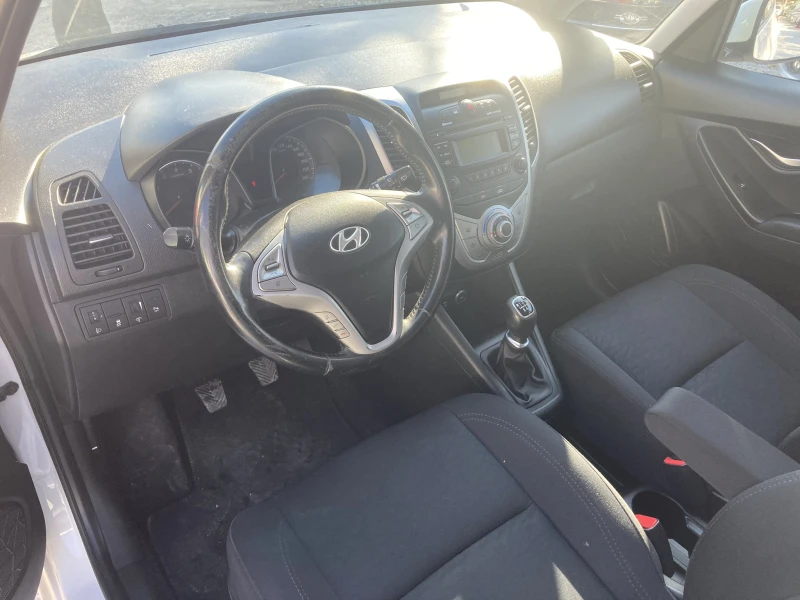 Hyundai Ix20 1.4 - Бензин/Газ, снимка 9 - Автомобили и джипове - 48126714