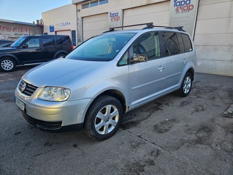 VW Touran 1.6, снимка 4 - Автомобили и джипове - 49077310