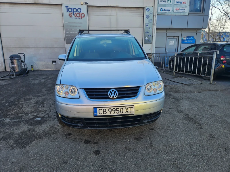 VW Touran 1.6, снимка 3 - Автомобили и джипове - 49077310