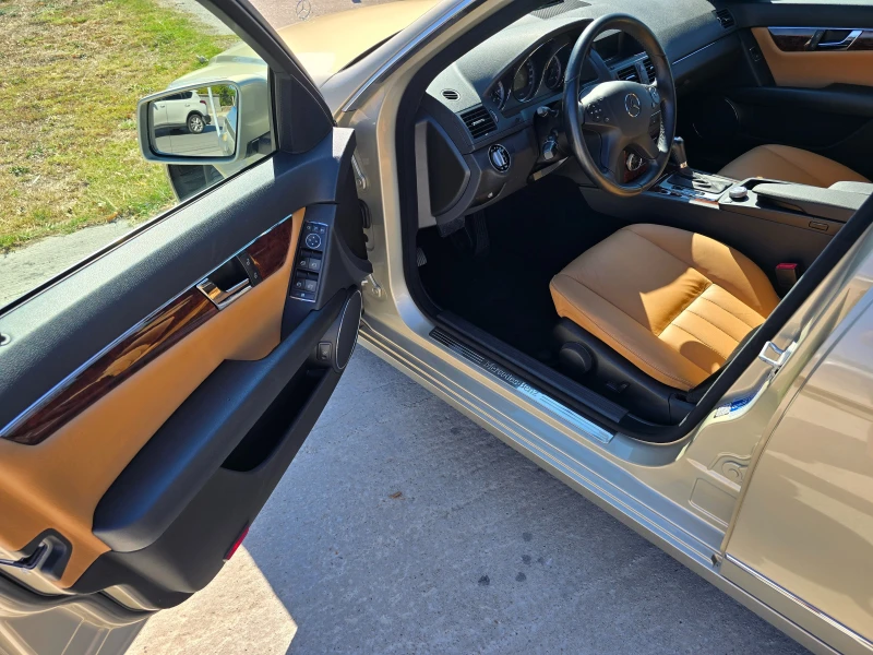 Mercedes-Benz C 180 1.8i KATO NOV REALNI KL, снимка 8 - Автомобили и джипове - 52649645