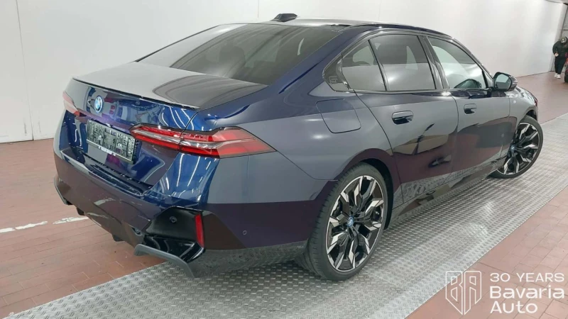 BMW 550 e xDrive M Sport Paket Steptronic, снимка 4 - Автомобили и джипове - 52815728