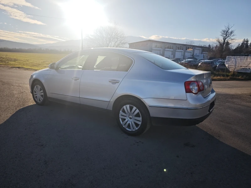 VW Passat 1.9TDI, снимка 4 - Автомобили и джипове - 52943351