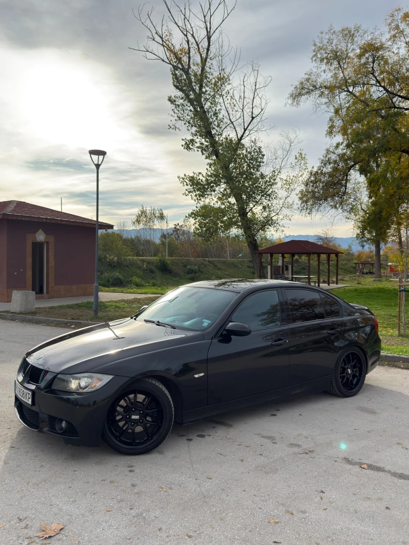 BMW 330 i, снимка 5 - Автомобили и джипове - 53008127