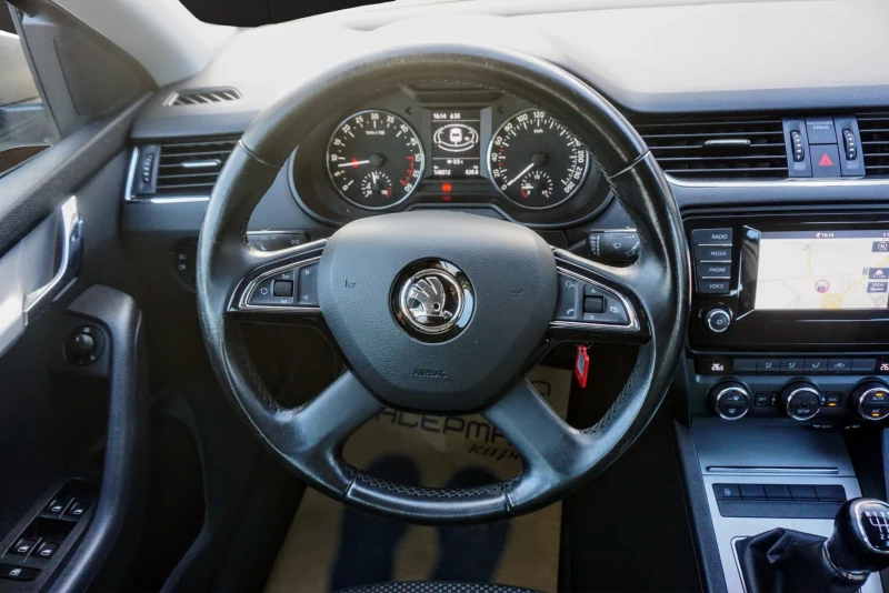 Skoda Octavia 1.6TDI , снимка 8 - Автомобили и джипове - 53034922