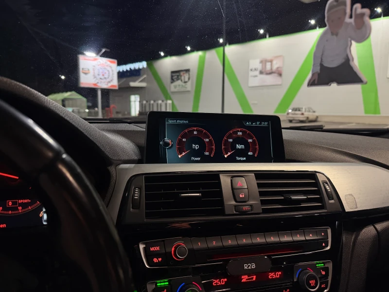 BMW 318 XDRIVE M PACK , снимка 7 - Автомобили и джипове - 53091468