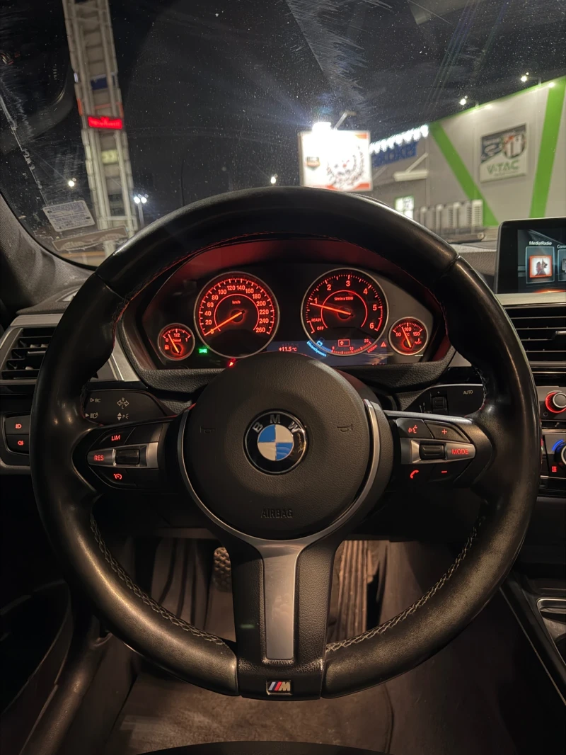 BMW 318 XDRIVE M PACK , снимка 11 - Автомобили и джипове - 53091468