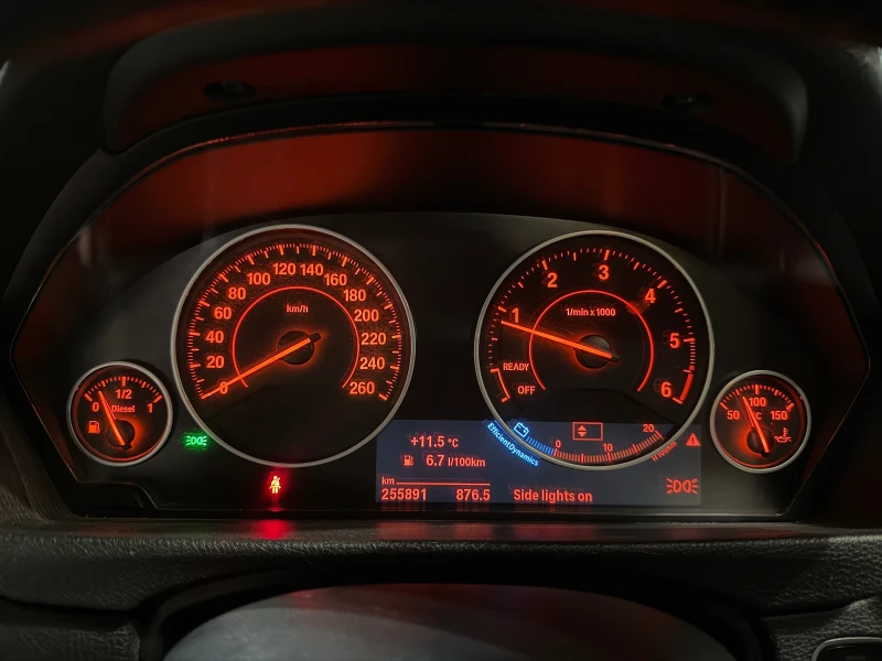 BMW 318 XDRIVE M PACK , снимка 10 - Автомобили и джипове - 53091468