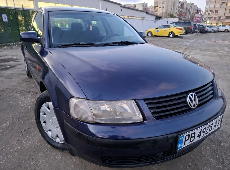 VW Passat 1.6 Газ Клима, снимка 12 - Автомобили и джипове - 53168516