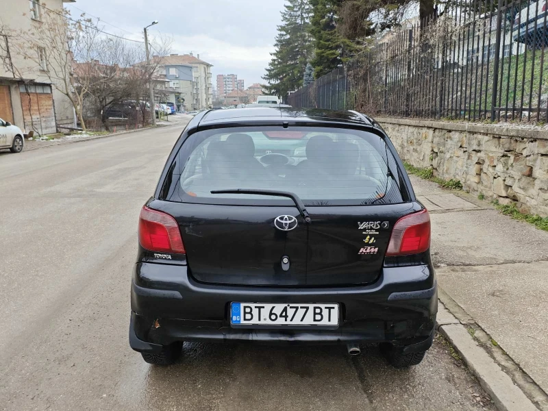 Toyota Yaris 1.3, снимка 12 - Автомобили и джипове - 53233875