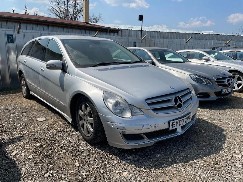 Mercedes-Benz R 320 На части  въздушно окачване, снимка 6 - Автомобили и джипове - 32417766