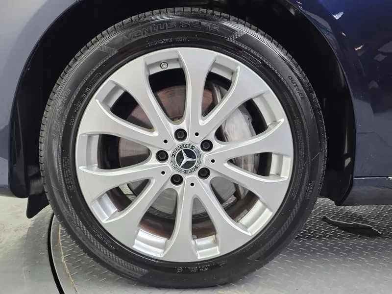 Mercedes-Benz E 300 300 Exclusive , снимка 5 - Автомобили и джипове - 55136885