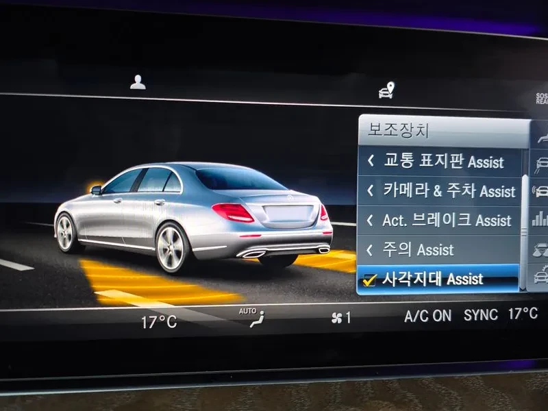 Mercedes-Benz E 300 300 Exclusive , снимка 16 - Автомобили и джипове - 55136885