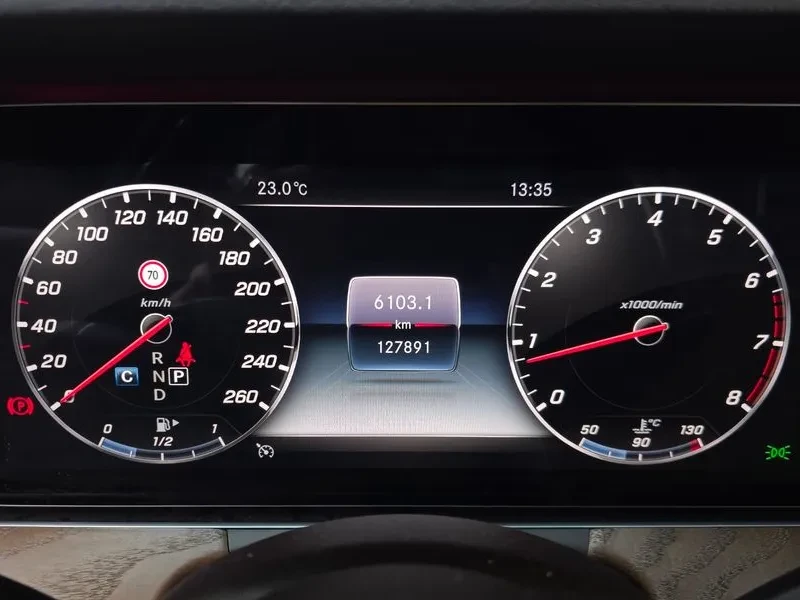 Mercedes-Benz E 300 300 Exclusive , снимка 8 - Автомобили и джипове - 55136885